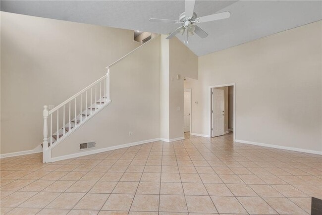 Building Photo - 3174 Benthollow Ln