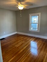 Building Photo - 96 Edinboro Rd