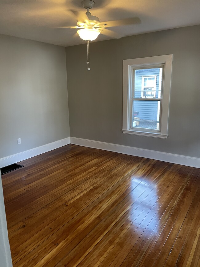 Building Photo - 96 Edinboro Rd