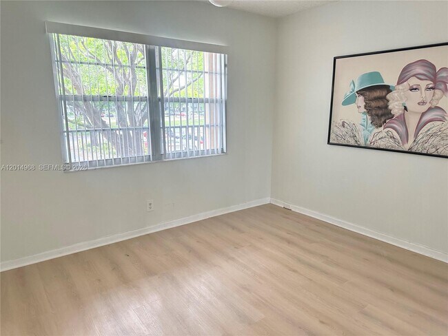 Building Photo - 1151 SW 128th Terrace
