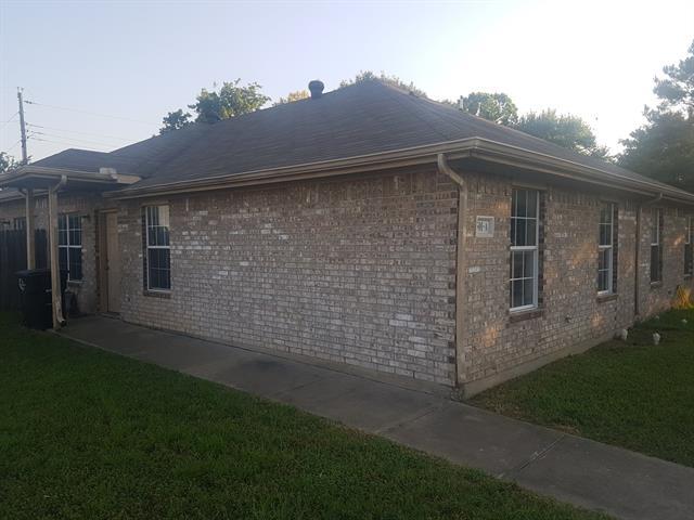 Building Photo - 501 Sally Ln