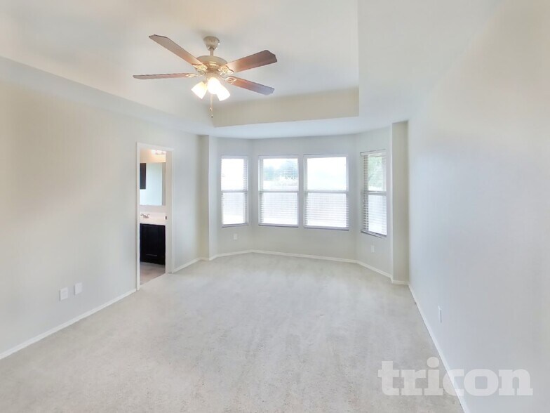 Building Photo - 2505 Buffalo Run