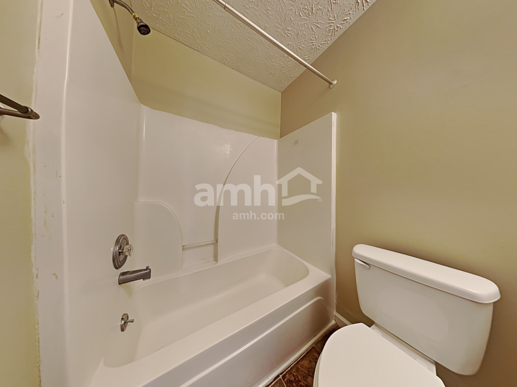 Building Photo - 9235 Sawgrass Dr