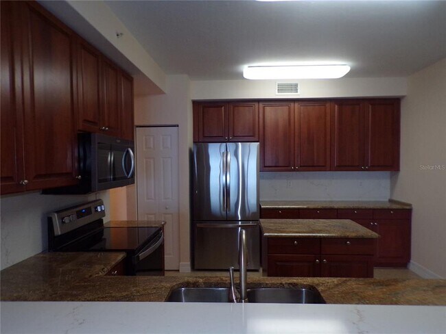 Building Photo - 93 Vivante Blvd