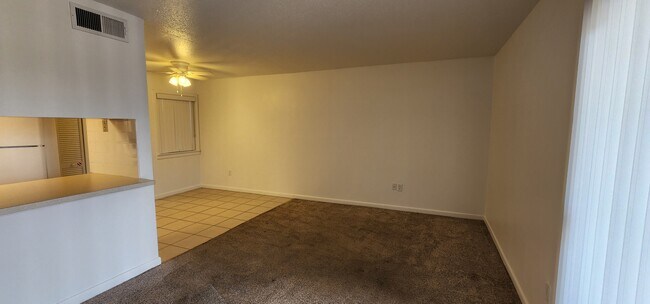 Building Photo - 308 Miracle Strip Pkwy SW