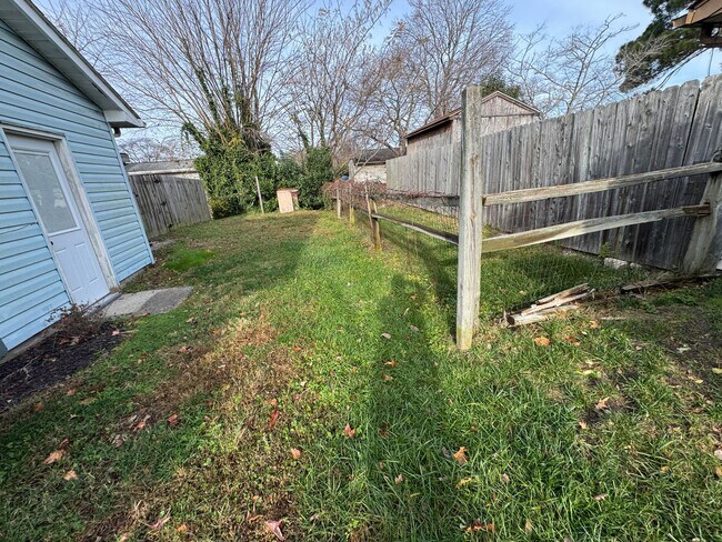 Building Photo - Beautiful Ranch Style Home