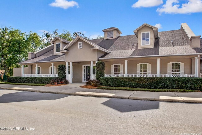 Building Photo - 1815 Green Springs Cir