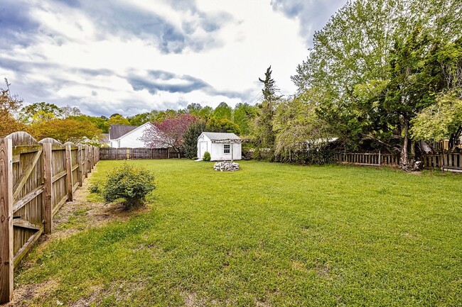 Building Photo - 7600 Lilly Pond Ln