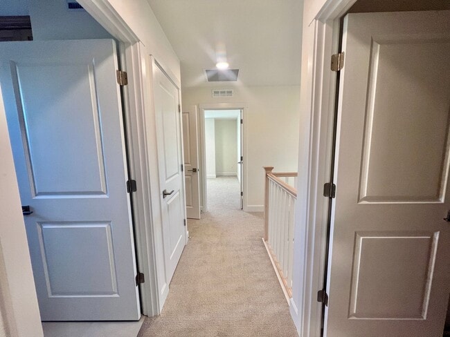 Building Photo - Gorgeous Ridgefield Home