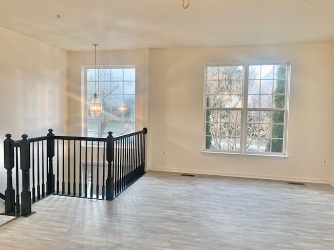Building Photo - 3776 Hope Commons Cir