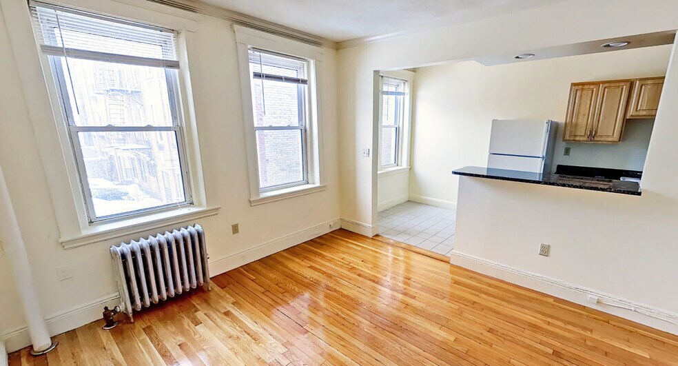 Building Photo - 117 Park Dr