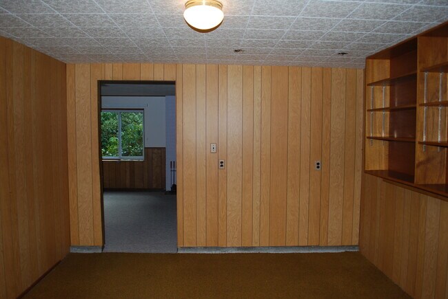 Building Photo - 10832 35th Ave SW