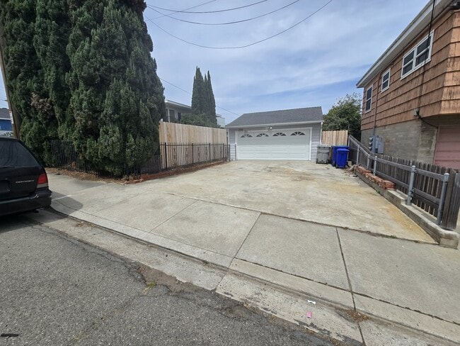 Building Photo - 4239 Montalvo St