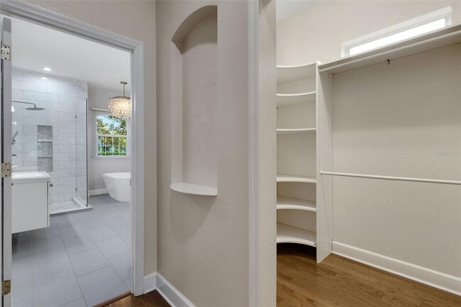 Building Photo - 11011 Hyacinth Pl