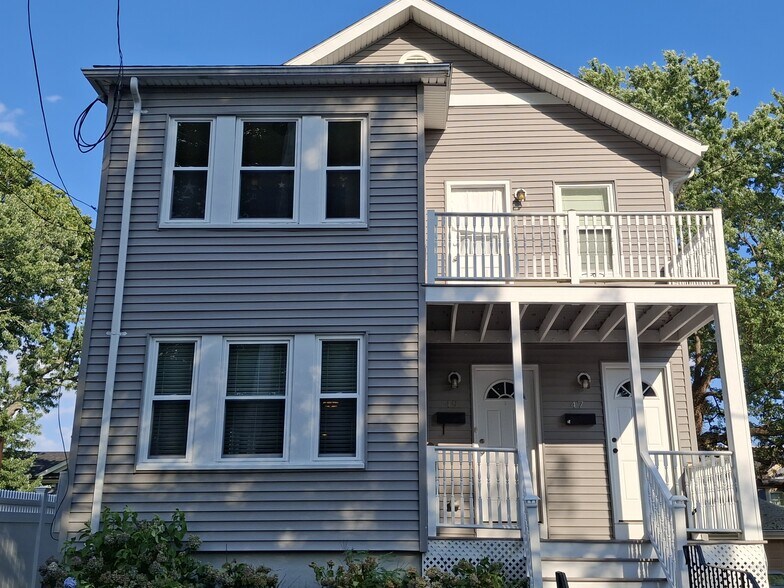 Primary Photo - 49 Hersom St