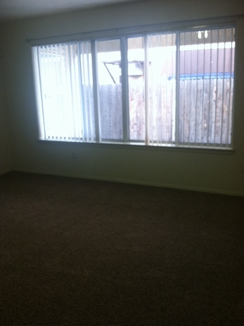 Building Photo - Amazing Mountain Views! Awesome Townhouse ...