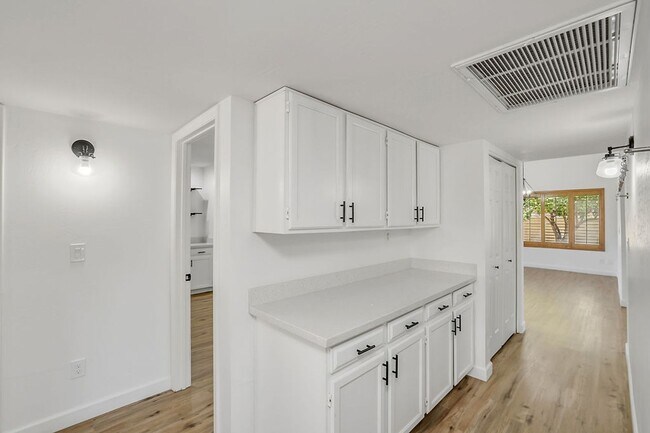 Building Photo - Beautiful Chandler home!