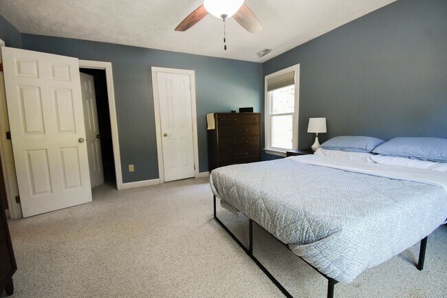 Building Photo - Coming Soon! 4 Bedroom 2.5 Bathroom With A Large Deck and 2 Car Garage! Near Methodist University