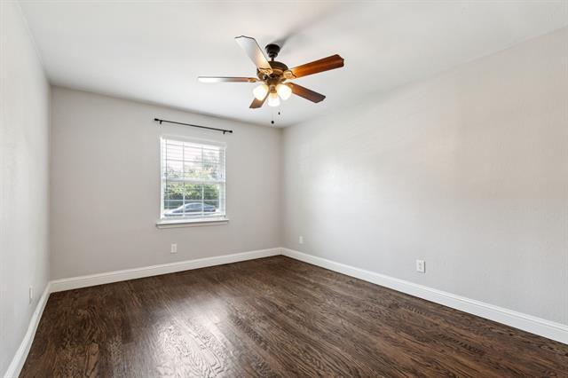 Building Photo - 519 Royal Crest Dr