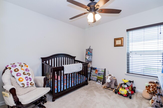 Building Photo - 7634 Fanning Dr