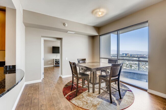 Building Photo - Furnished High rise Just Off the Las Vegas...