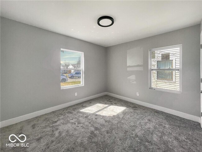 Building Photo - 4630 Farrington Ave