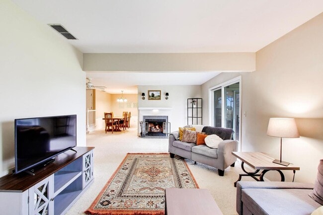 Building Photo - 639 Big Timber Dr