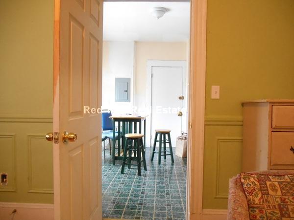 Building Photo - 40 Orchard Rd