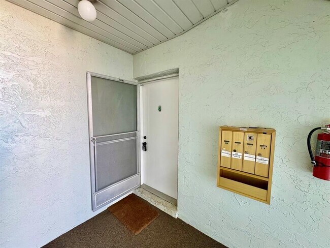 Building Photo - 371 S McMullen Booth Rd