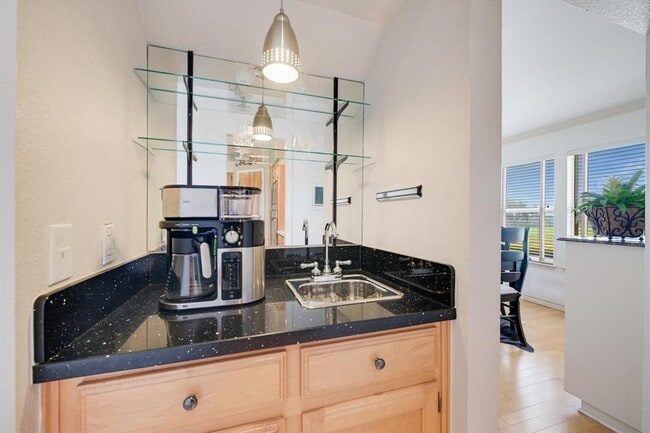 Building Photo - 5731 Misty Hill Cove