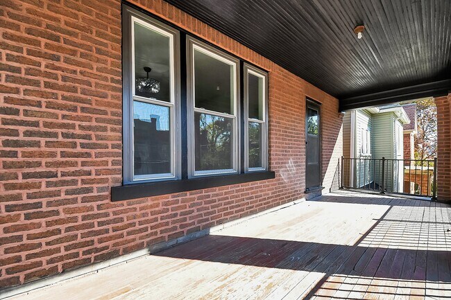 Building Photo - 1202-1204 Franklin Ave