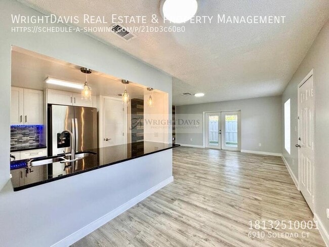 Building Photo - 6910 Soledad Ct