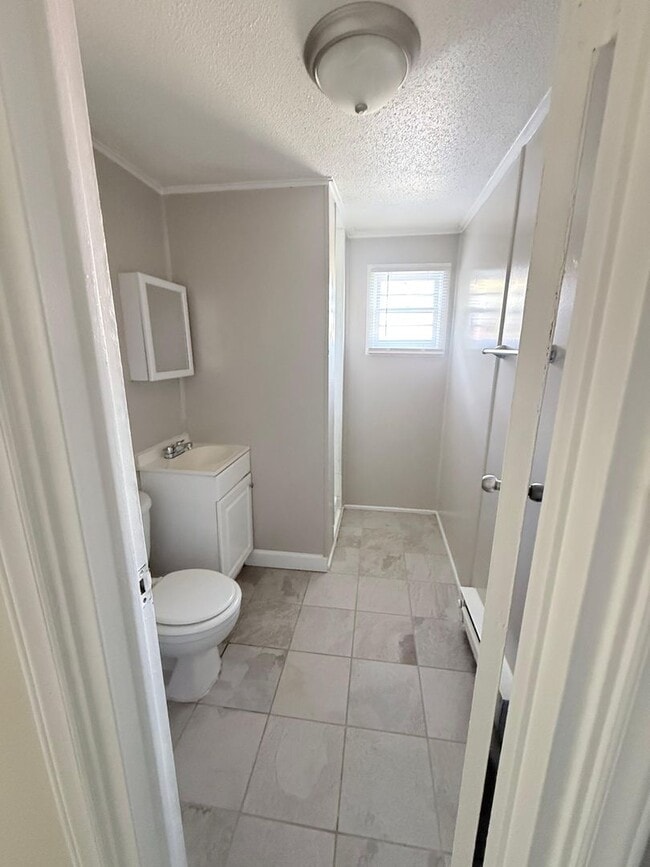 Building Photo - Cohen St.