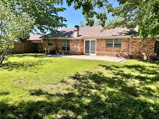 Building Photo - 6904 Bennington Dr