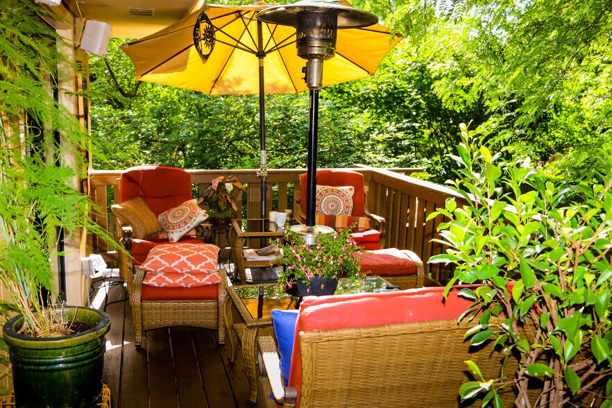 Deck area off Main Bedroom - 28W461 Juanita Dr
