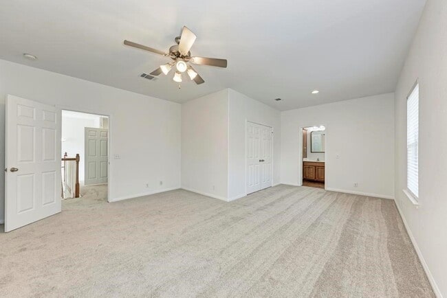 Building Photo - 1906 W 42nd St