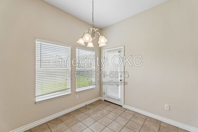 Building Photo - 2800 NW 184th St