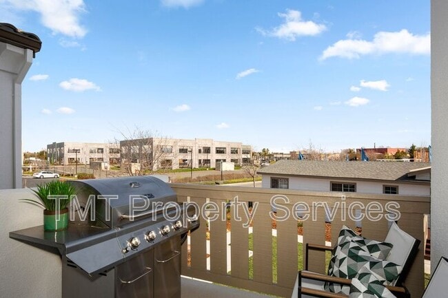 Building Photo - 2957 Nimes Ln