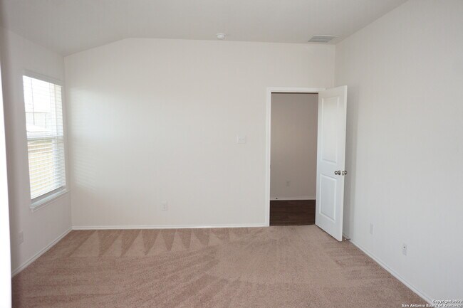 Building Photo - 3327 Stoney Knoll