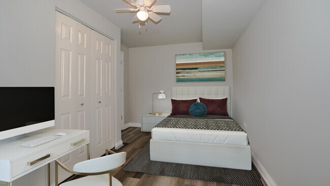 Building Photo - 3710 W Wrightwood Ave