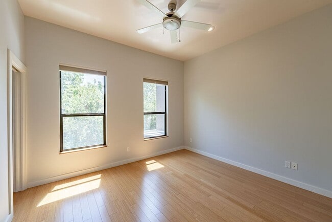 Building Photo - 308 Terrace Dr