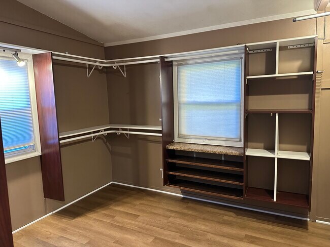 Bedroom 3 turned into walk-in closet - 559 Fairview St