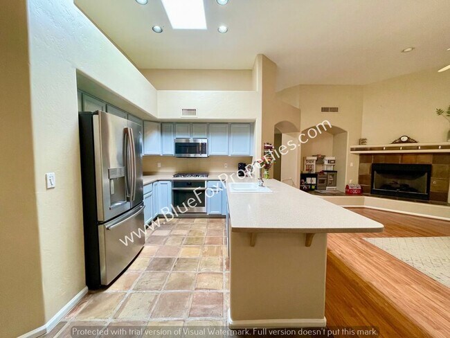 Building Photo - 5449 N Cres Ridge Dr