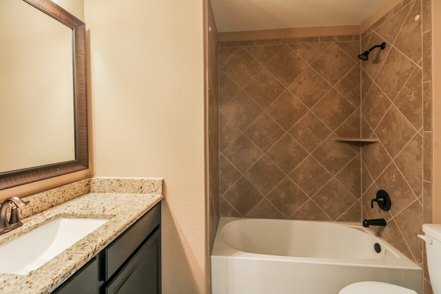 Building Photo - 7565 Tyler Run