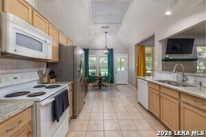 Building Photo - 1131 Flaming Oak Dr