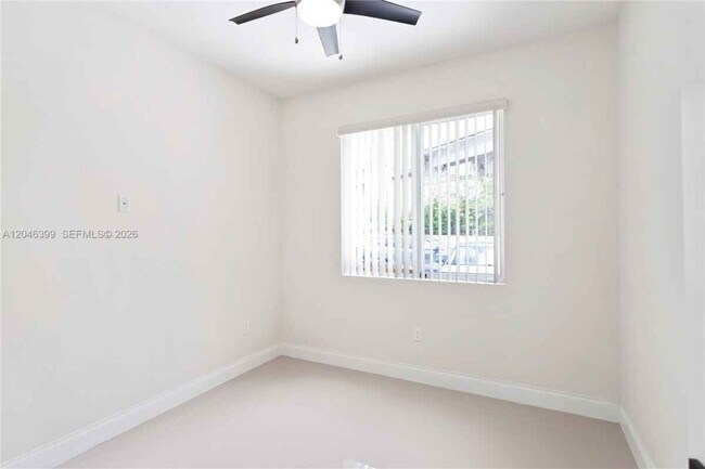 Building Photo - 1252 NW 39th St