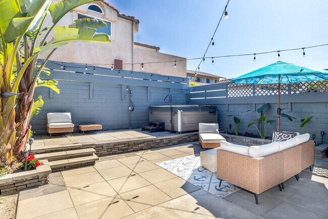 Building Photo - 3460 Carlsbad Blvd