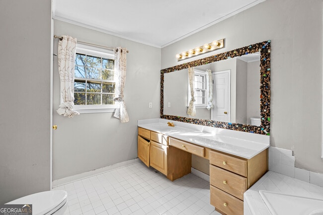 Building Photo - 255 Woodstream Dr