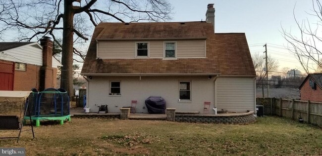 Building Photo - 1709 Forest Glen Rd