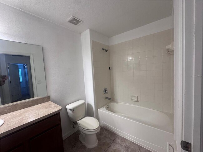 Building Photo - 2853 Adelaide Ct